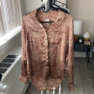 Giraffe print long sleeve